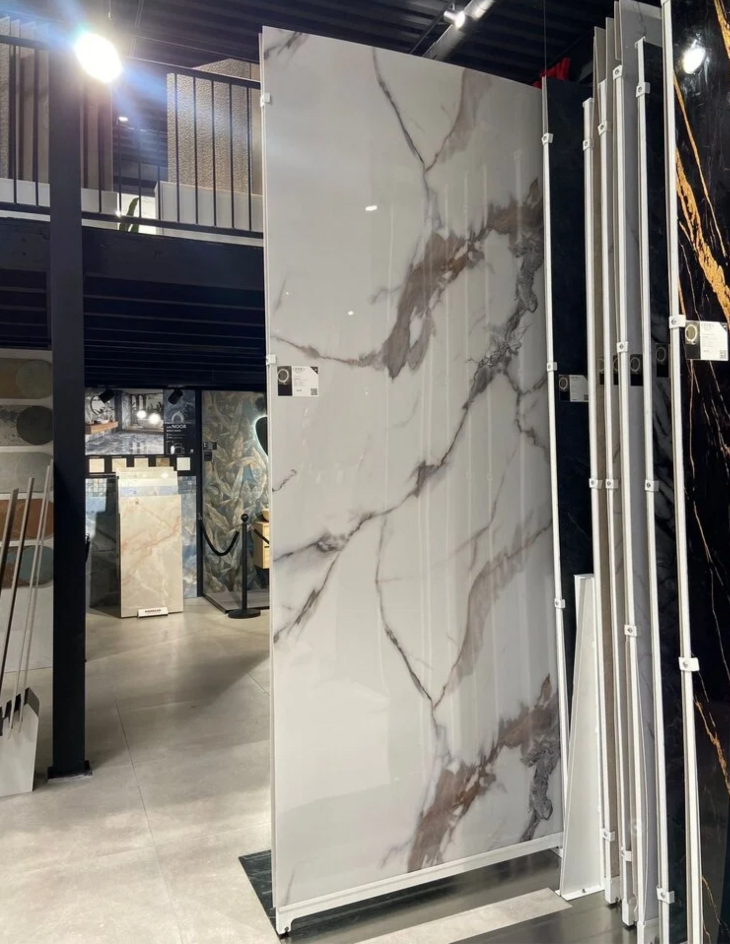 PVC Marmer Plaat - Gold Marmer - Hoogglans - 280 x 120 cm - afbeelding 4