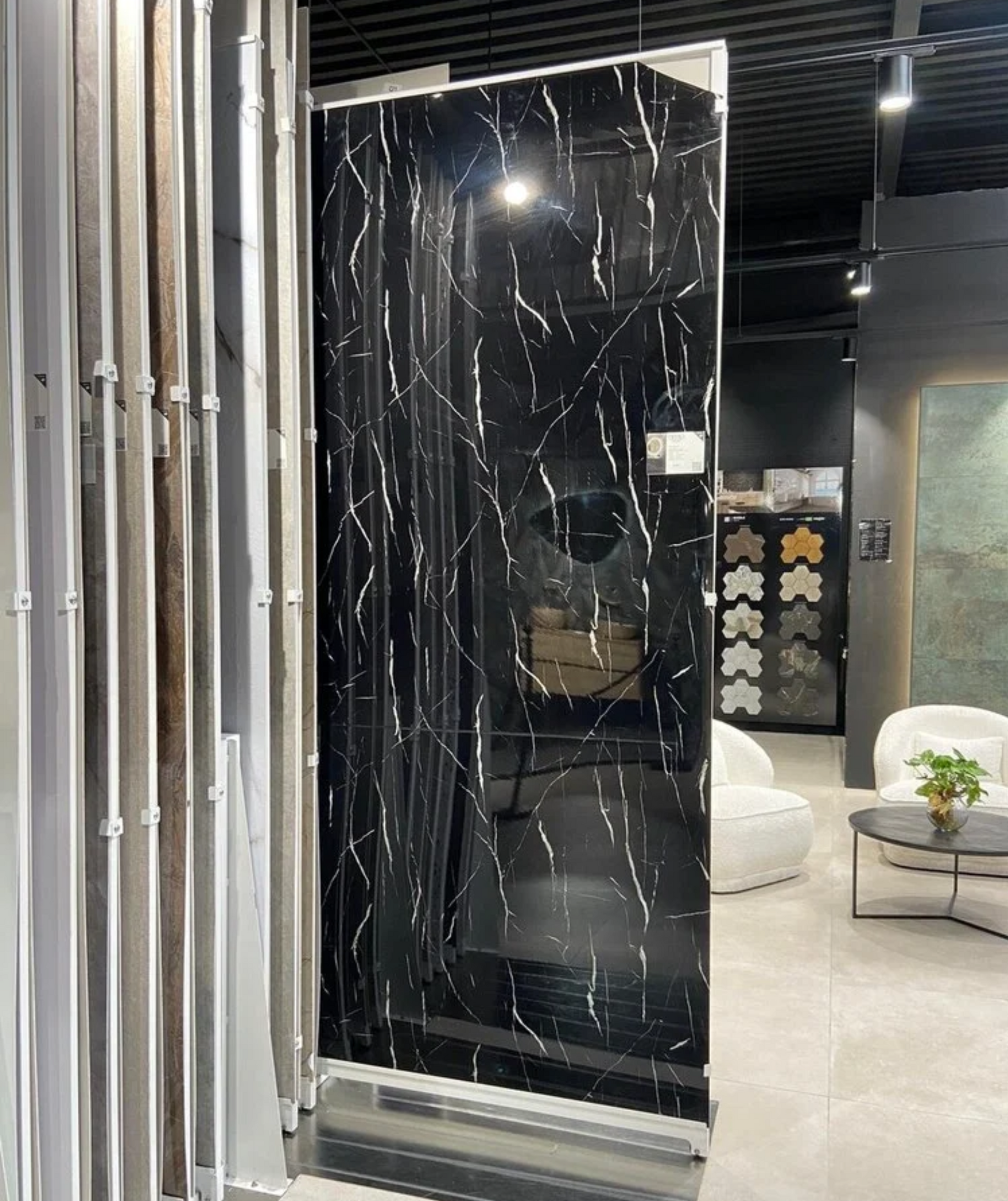 PVC Marmer Plaat - Black Marmer - Hoogglans - 280 x 120 cm - afbeelding 2